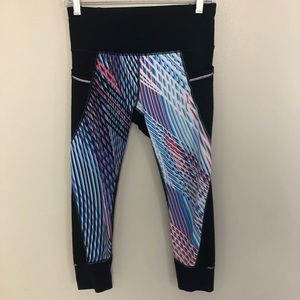 Women’s Athleta size small crop Capri workout